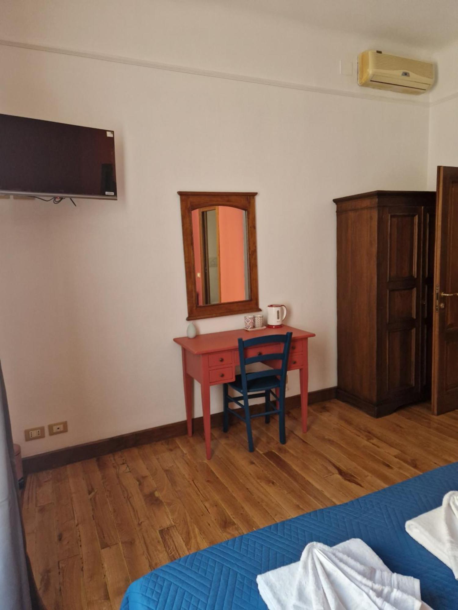 Pepe's Place - Carlo Alberto Guest house Rome